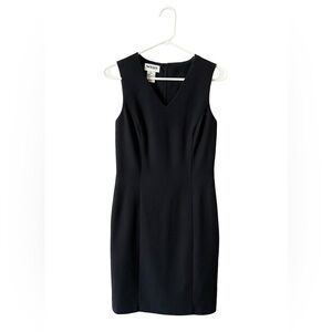 Mixit Womens Black Sleeveless V- Neck Lined Back Zip Shift Dress Size 10